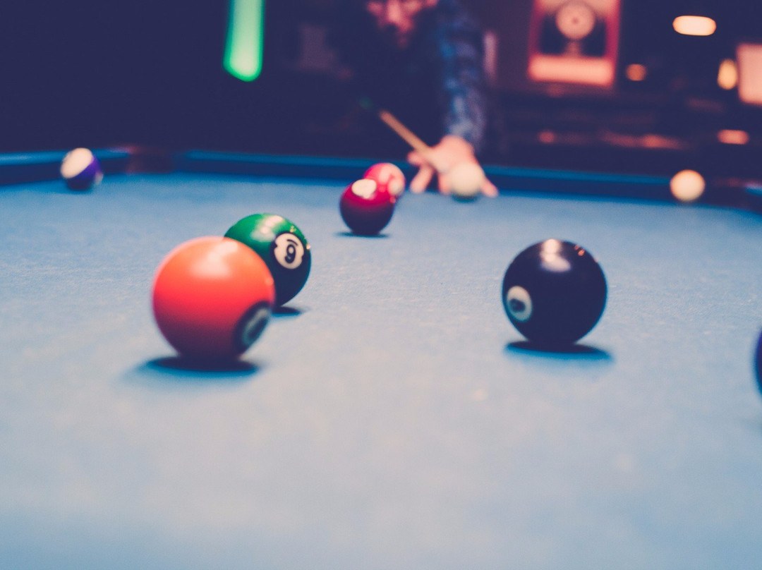 West St. Paul旅游景点-Triple B's - Billiards and Restaurant