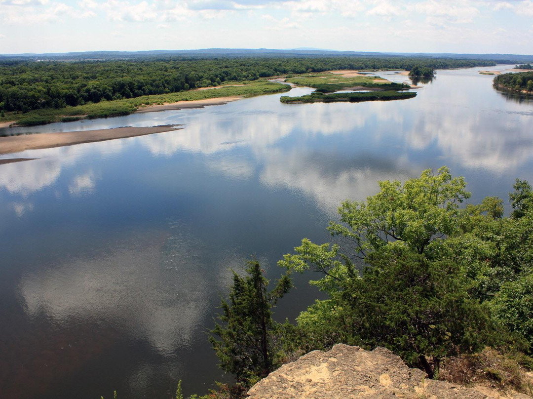 Sauk City旅游景点-Wisconsin River