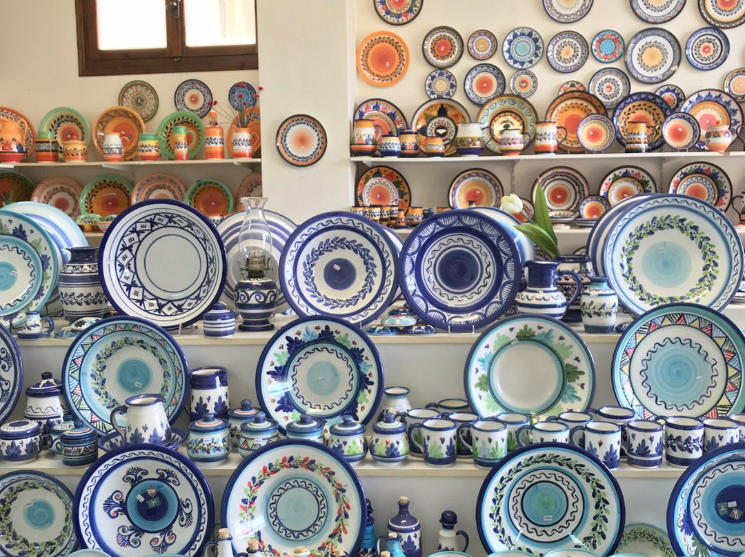 Apostolakis Handmade Ceramics-Maleme必去景点