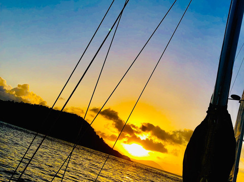 Sail Helios-克鲁兹湾必去景点