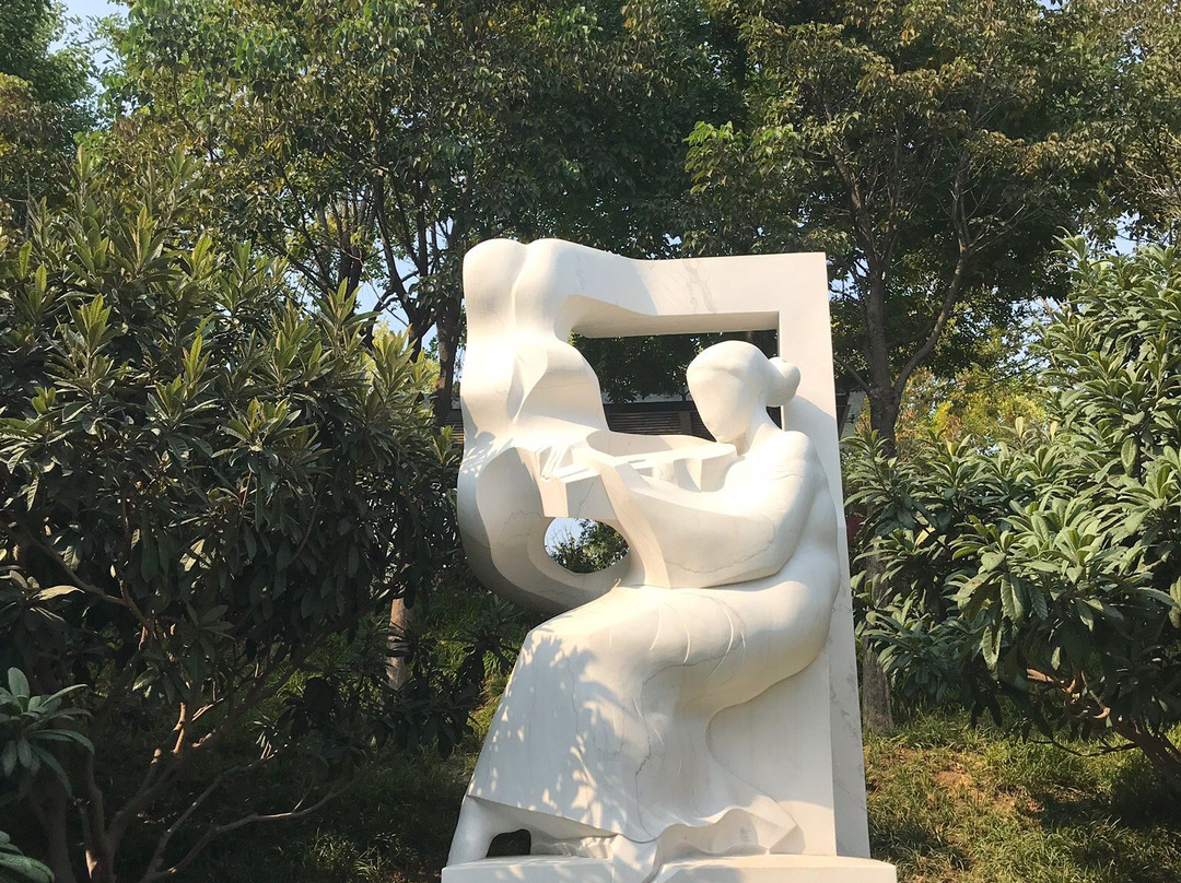 郑州雕塑公园景点图片