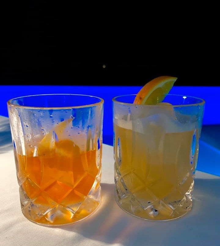 卡塔岩石酒店主图