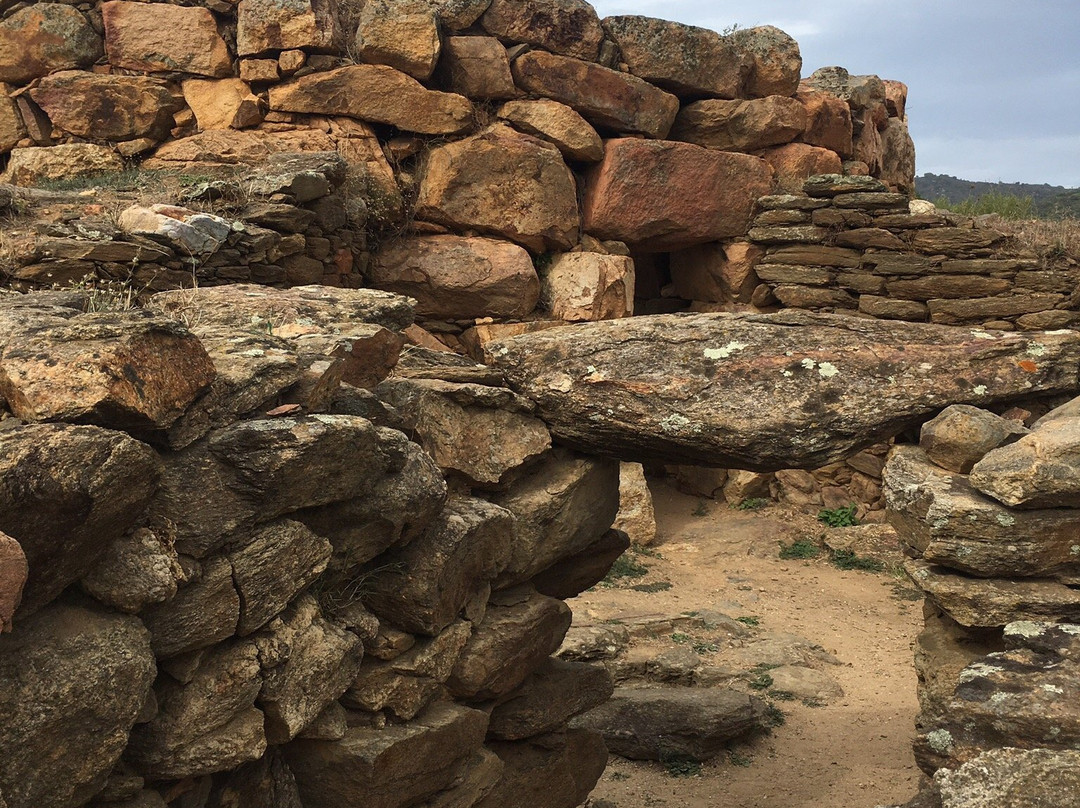 Nuraghe San Pietro-Torpè必去景点