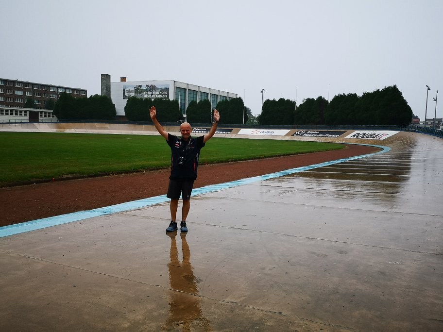 Velodrome Andre Petrieux-鲁贝必去景点