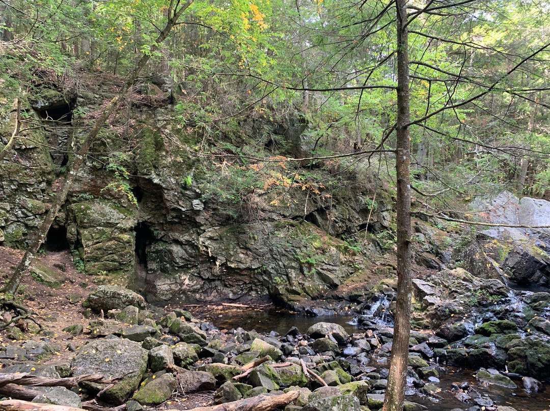 Bear's Den-New Salem必去景点