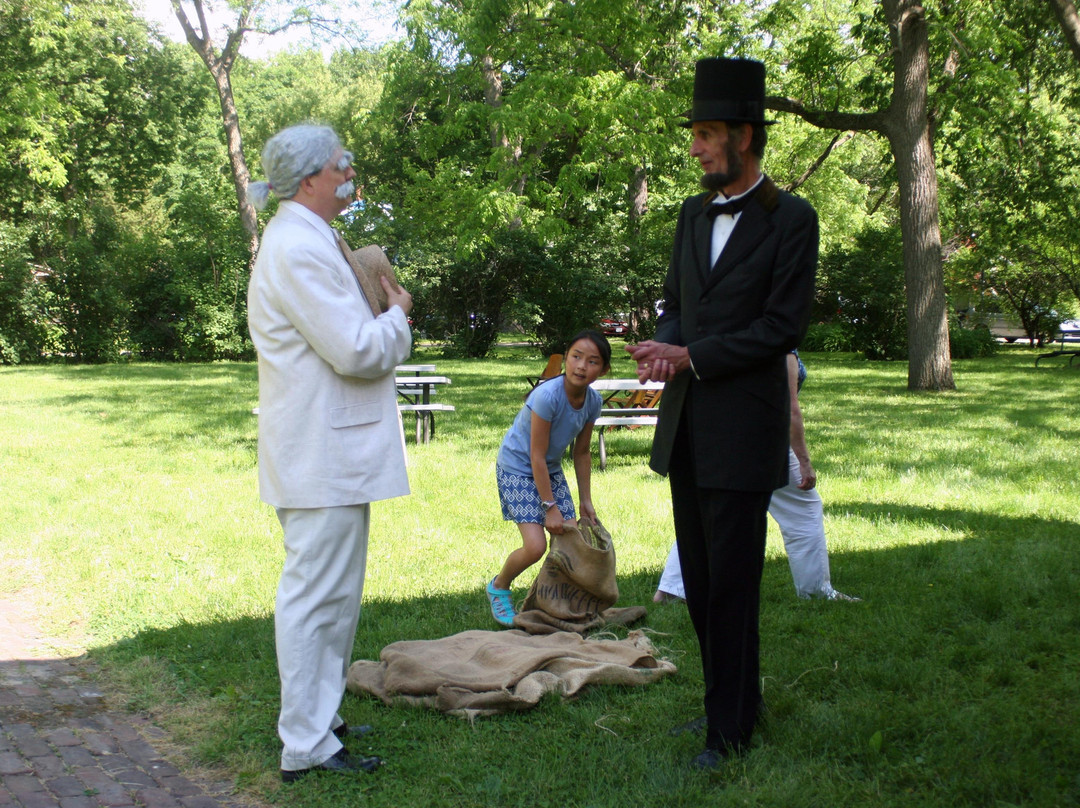 Plum Grove Historic House-爱荷华城必去景点