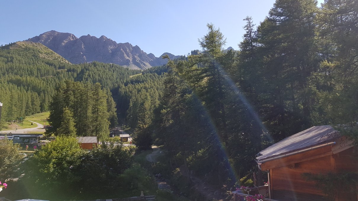 Hôtel - Bar - Restaurant Les Escondus-酒店景观