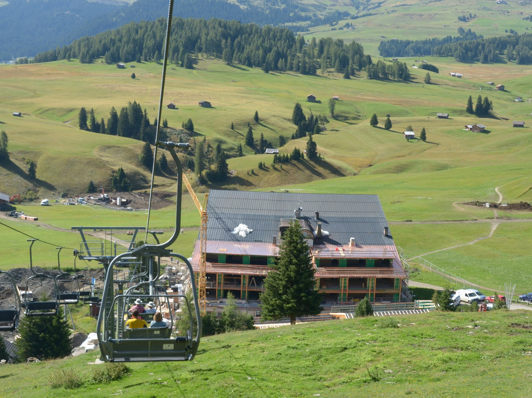 Seiser Alm Bahn - Cabinovia Alpe di Siusi景点图片