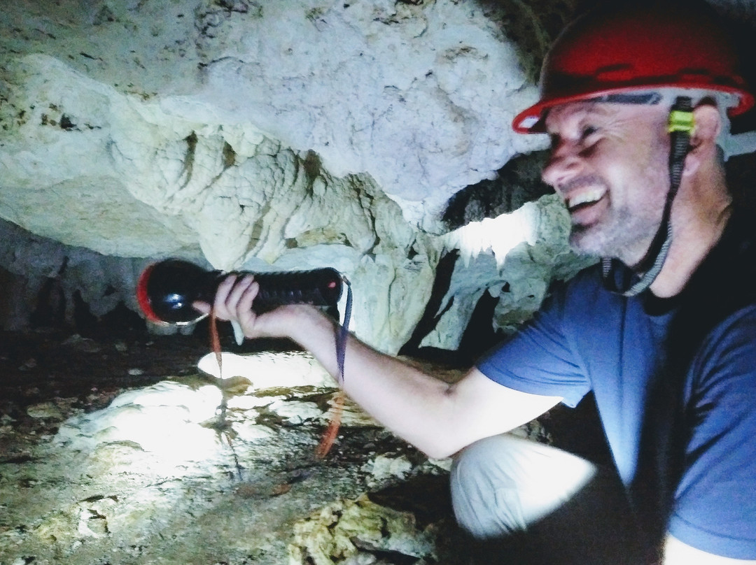 Kiwengwa Caves-基万嘎必去景点