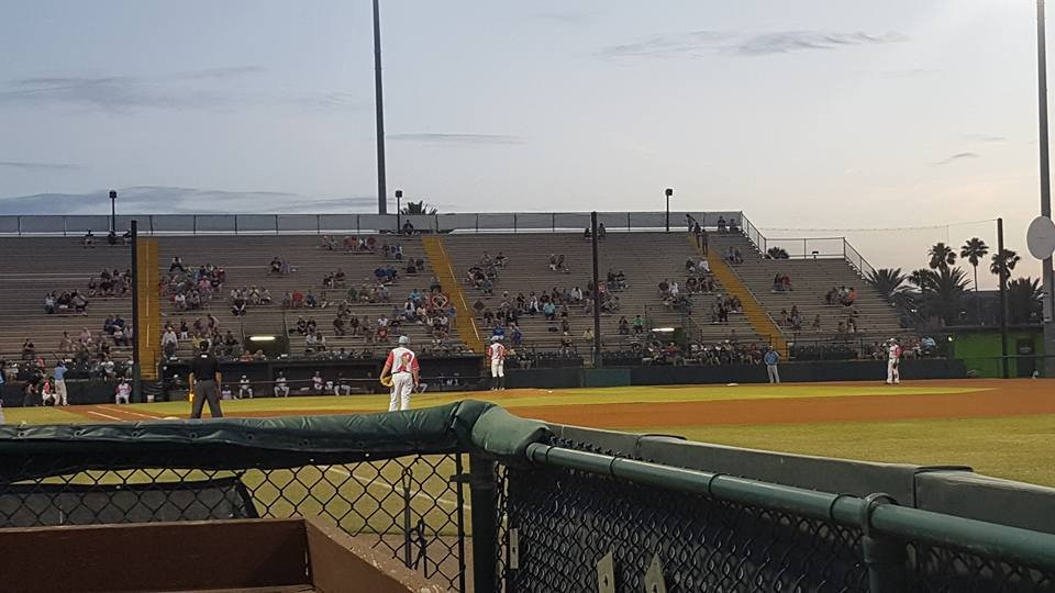 Jackie Robinson Ballpark and Statue景点图片