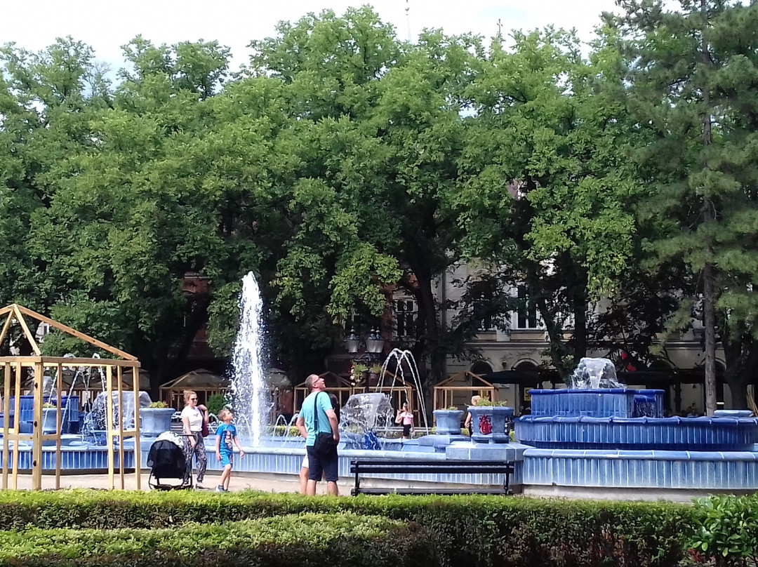 Blue Fountain景点图片