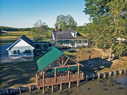 A Chateau on the Bayou Bed & Breakfast主图