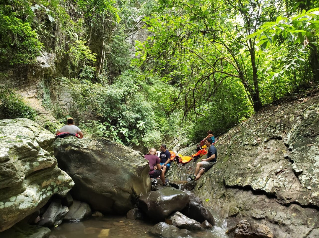 Cuevas De Bayano景点图片