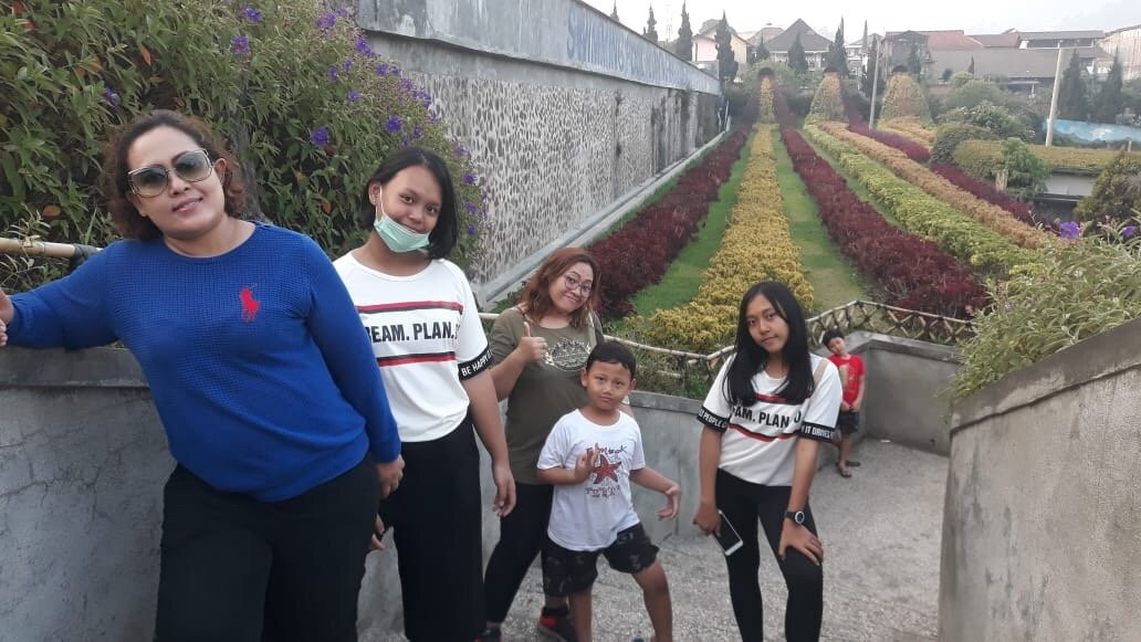 Rainbow Garden-连旺必去景点