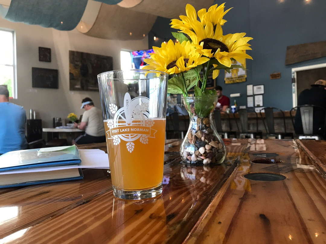 Eleven Lakes Brewing-科尼利厄斯必去景点