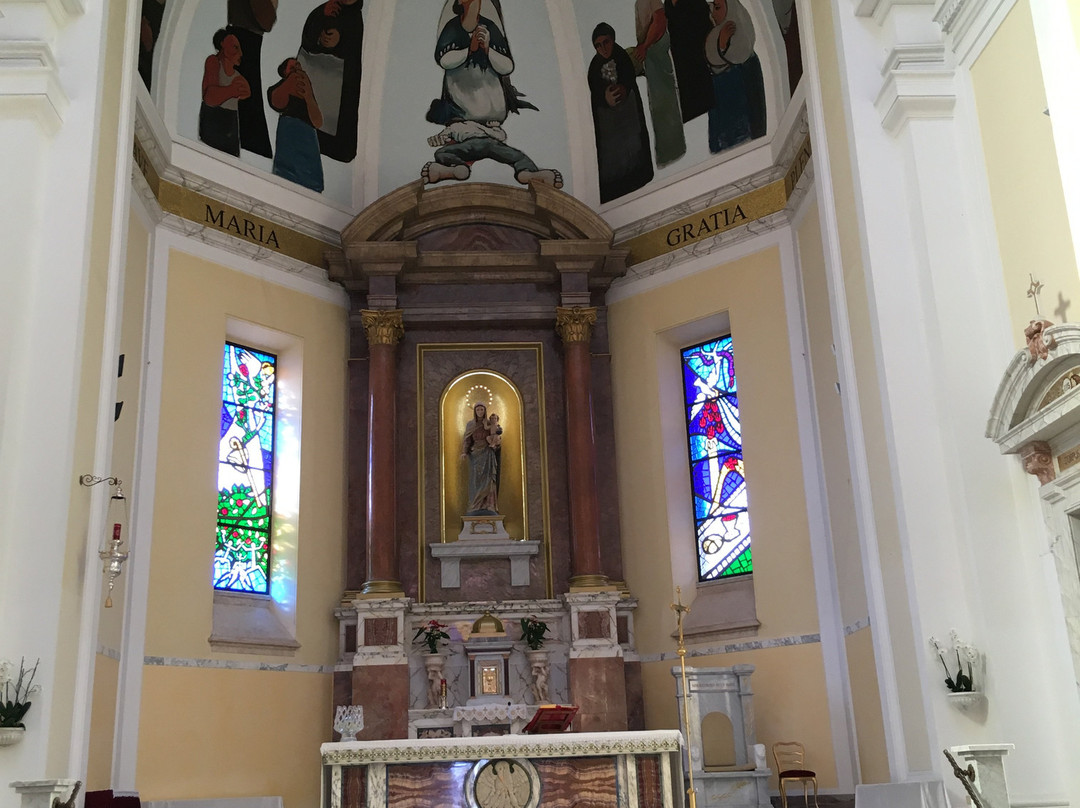 Chiesa Santa Maria Regina Pacis-Lido di Ostia必去景点