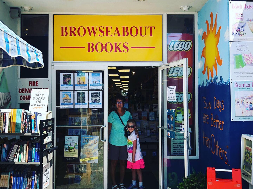 Browseabout Books景点图片