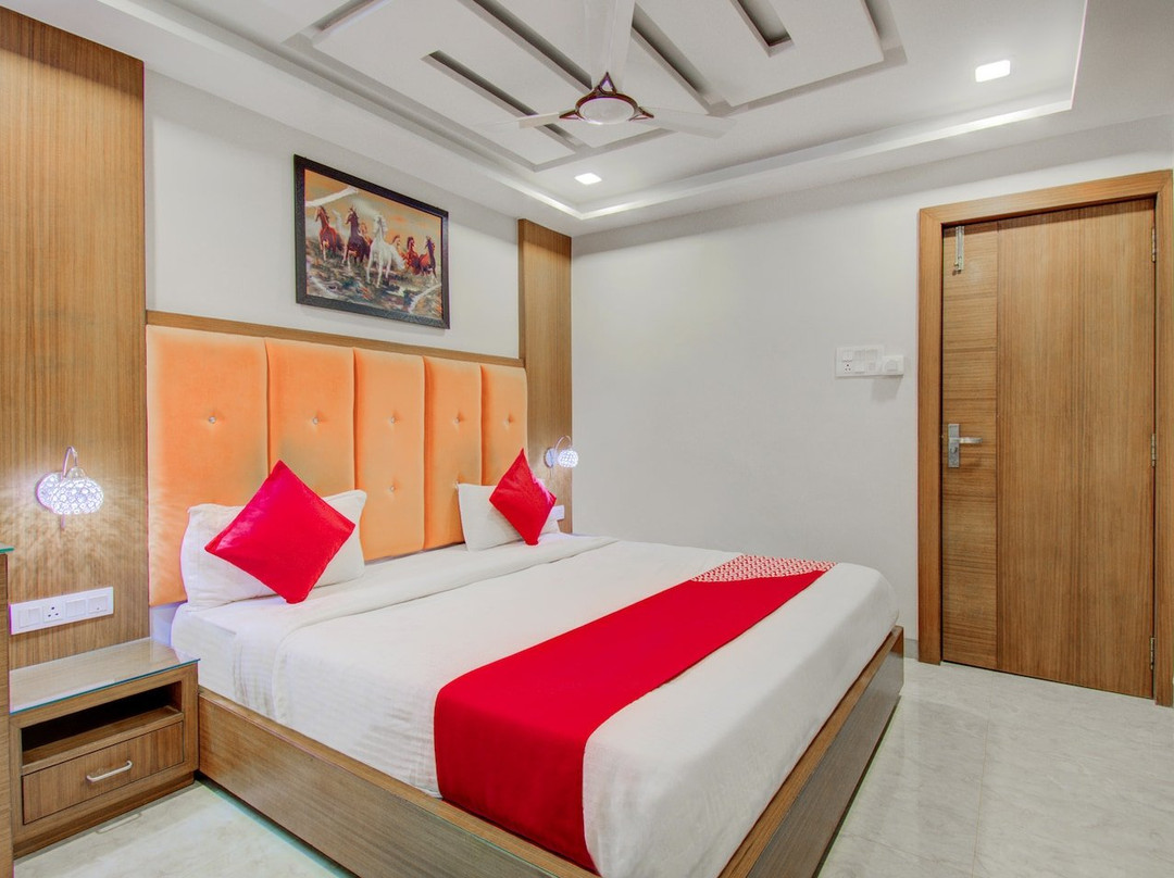 Capital O 29191 Hotel Devamrit主图