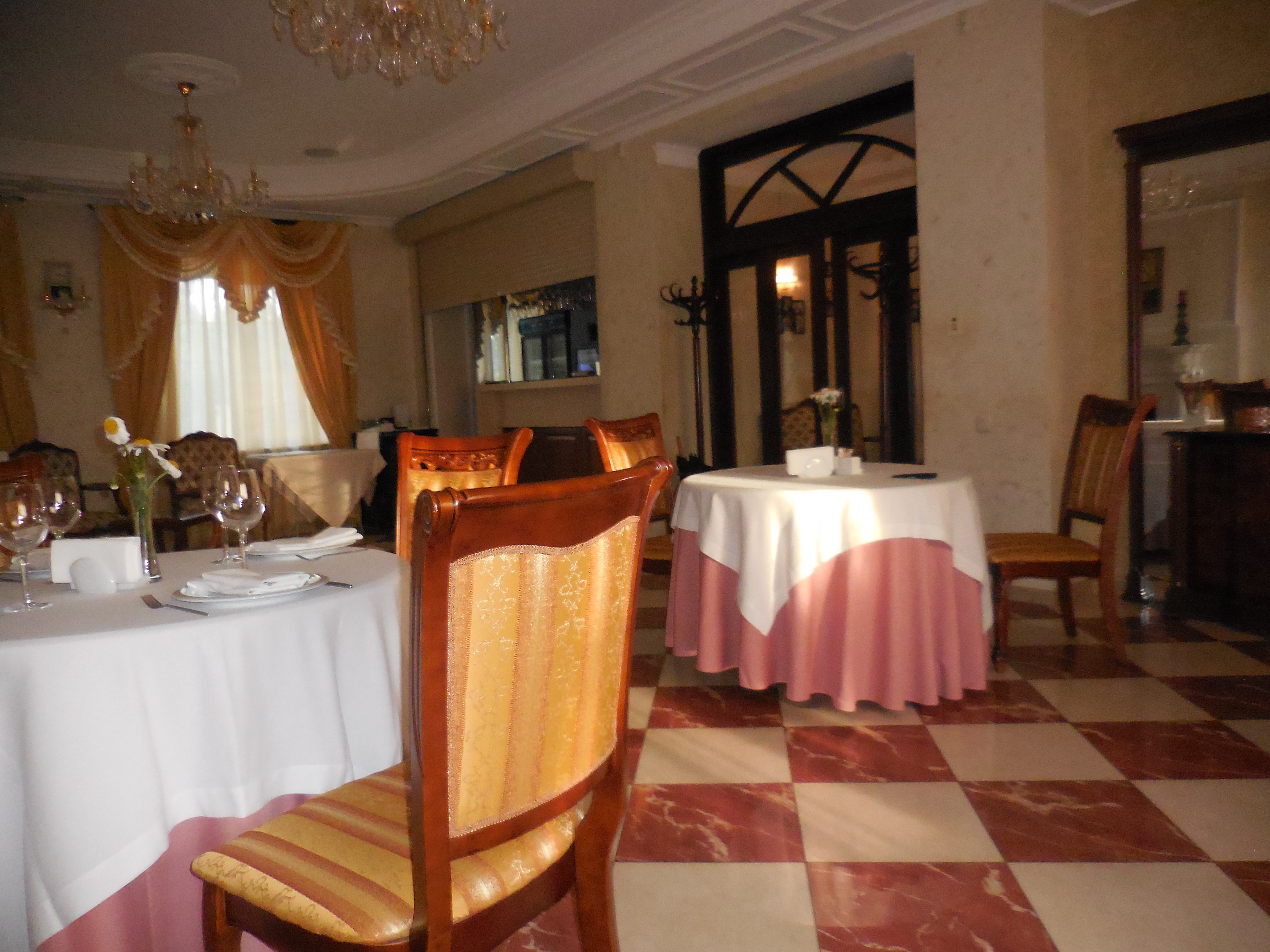 Gorniy Ruchey-餐饮