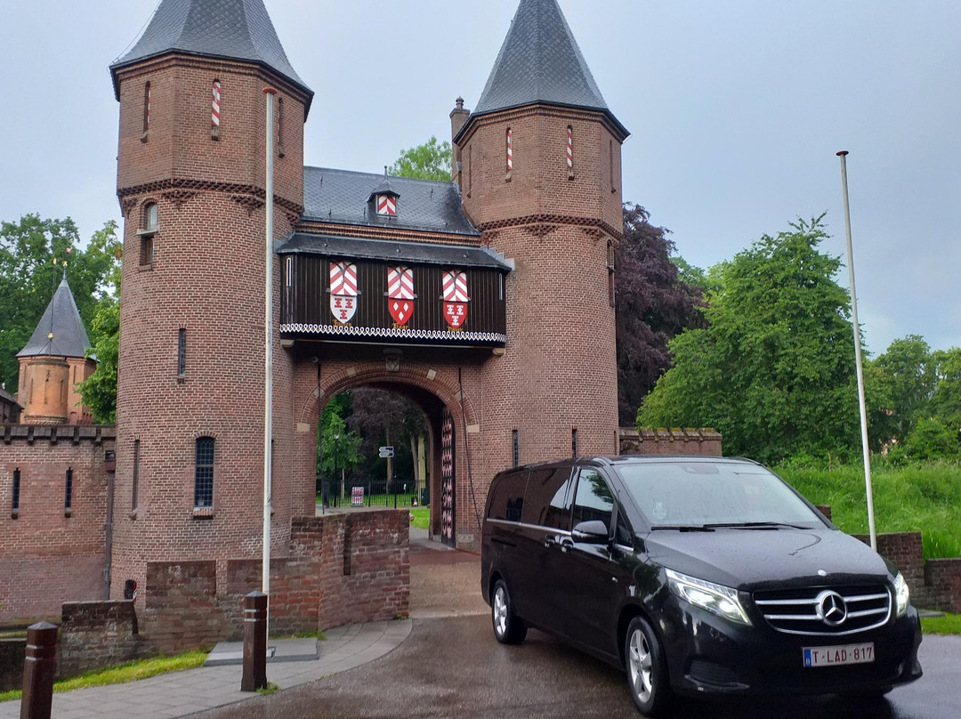 First Class Tours & Limo Service – Premium Private Tours in Belgium-布鲁塞尔必去景点