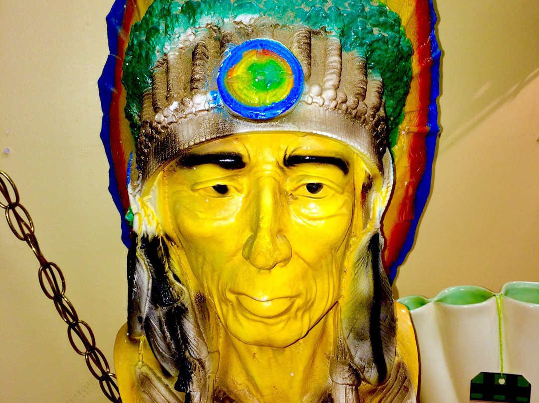 Plain & Fancy Antique Mall-大福克斯必去景点