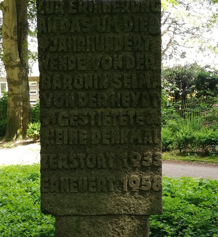 Heinrich Heine Denkmal-伍珀塔尔必去景点