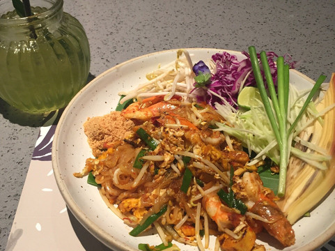 Kub Kao Kub Pla主图