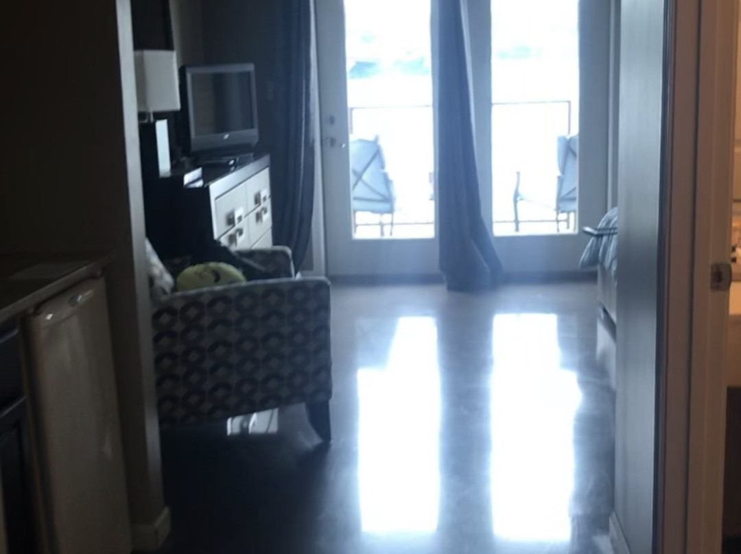 Point Lake Suites at the Point Resort主图