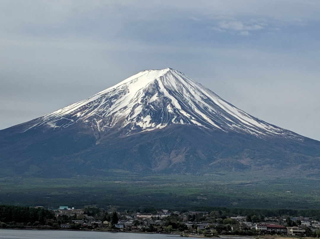 秀峰阁 湖月主图