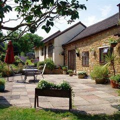 Gable Cottage主图
