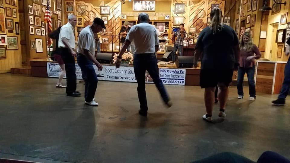 The Carter Fold-Hiltons必去景点