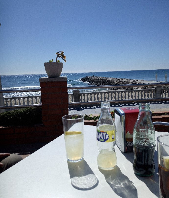 Platja de la Ribera-锡切斯必去景点