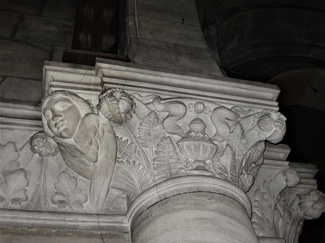 Eglise Sainte Marthe des Quatre Chemins-庞坦必去景点