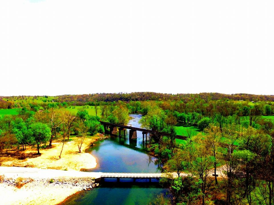 Big Elk Floats and Camping-Pineville必去景点