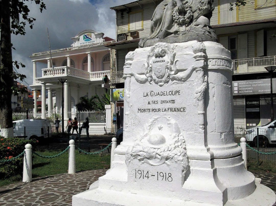Place de la Victoire-Pointe-a-Pitre必去景点