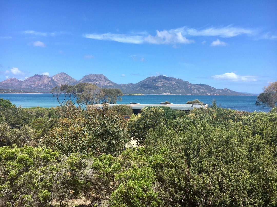 海湾边缘度假村主图