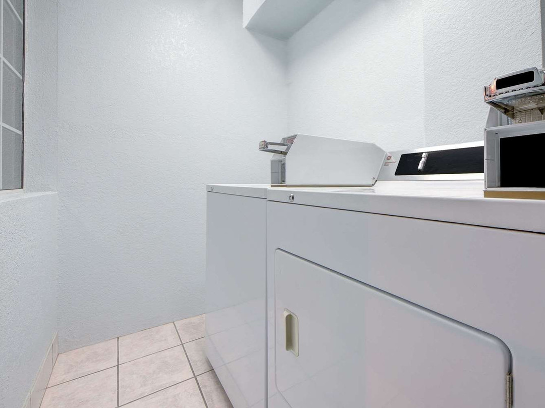 Super 8 by Wyndham Dumas TX主图