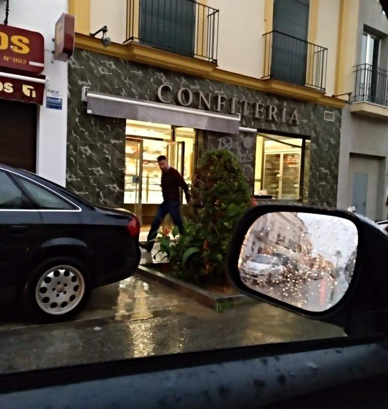 El Viso del Alcor餐馆和美食-Confiteria San Blas