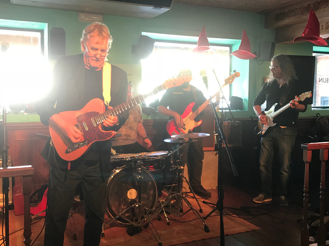 Dublin Live Music Pub-甘迪亚海滩必去景点