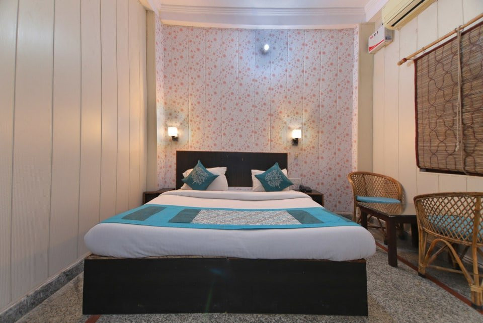 OYO 8988 Radha Krishna Guest House主图