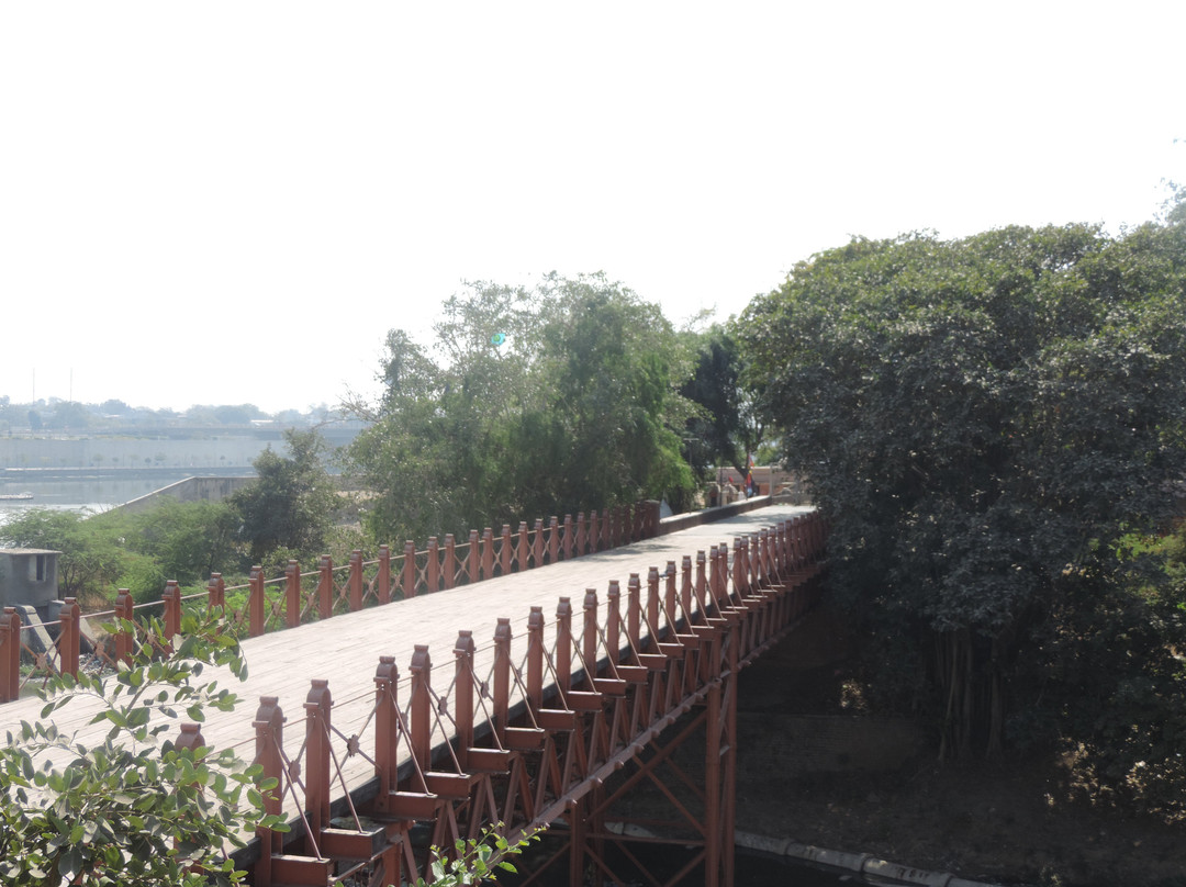 Dandi Bridge景点图片