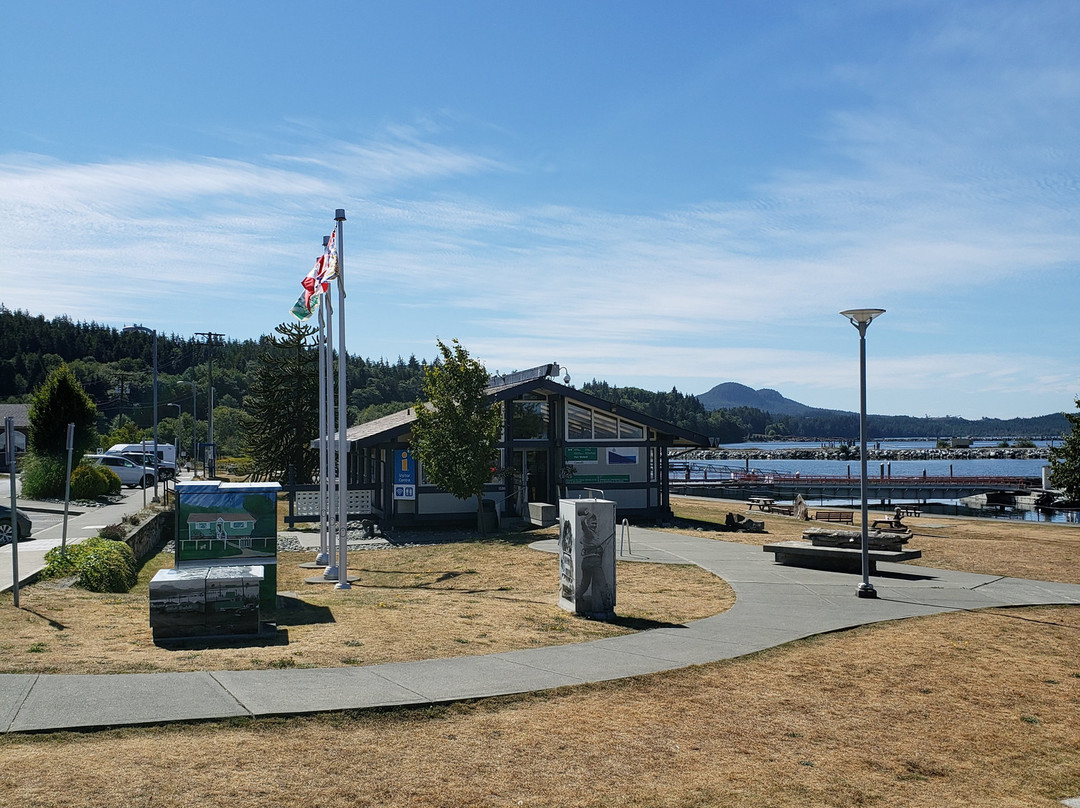 Port McNeill Harbour Authority景点图片