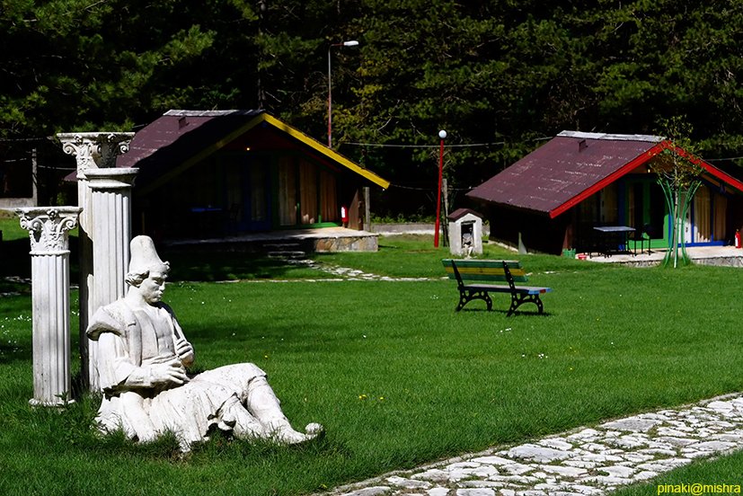 Llogora Tourist Village-家庭/游戏区