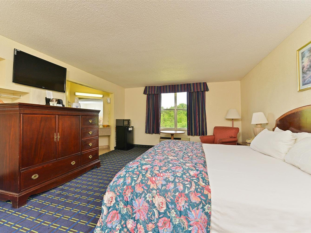 Americas Best Value Inn & Suites South Boston主图