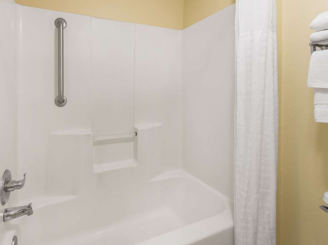 Super 8 by Wyndham Montgomery I-65主图