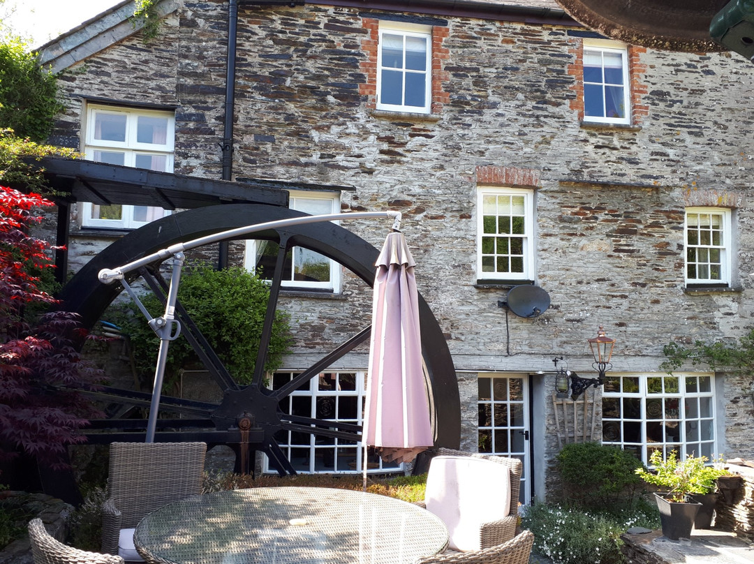 The Old Mill House主图