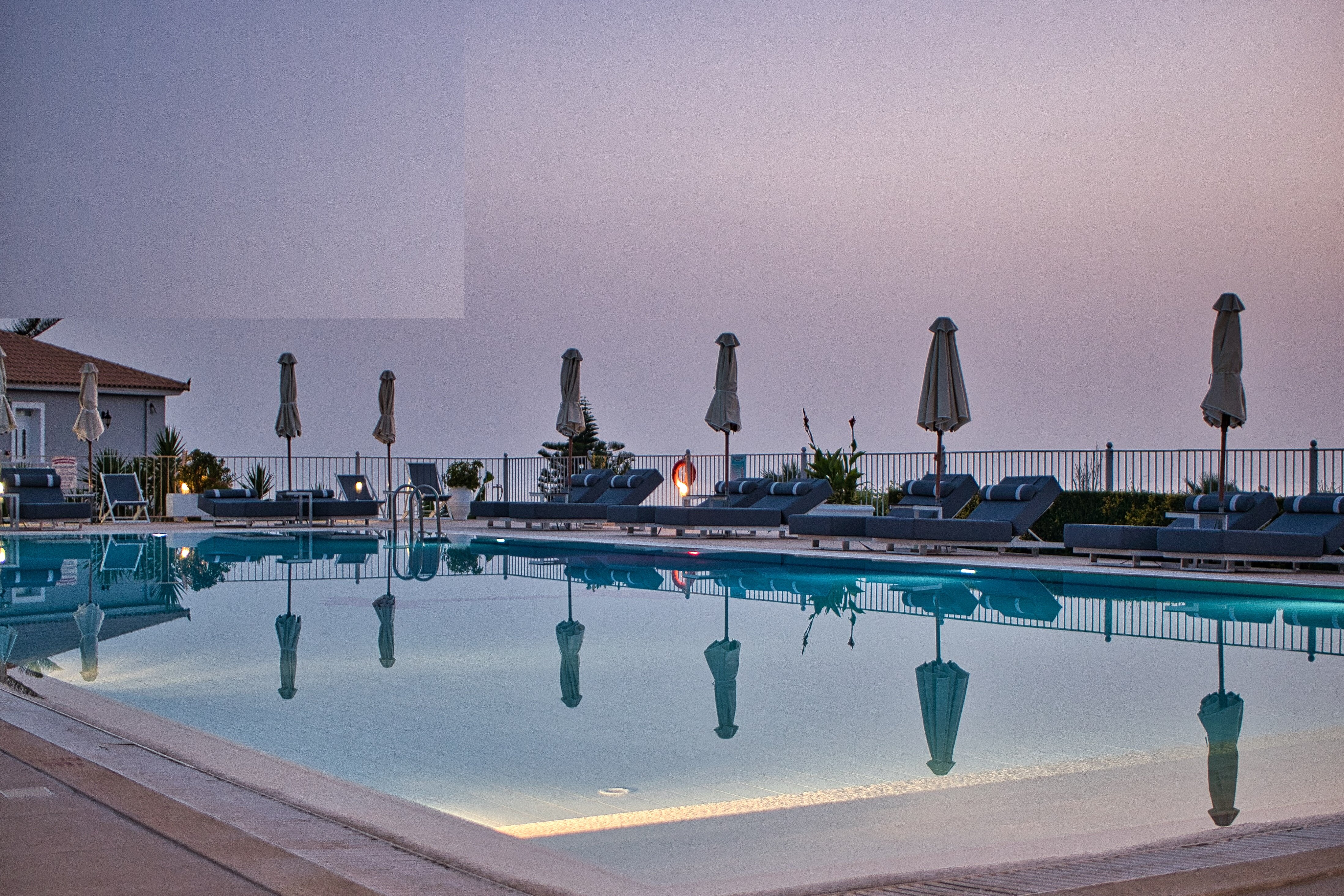 Astra Village Hotel & Suites-浴室