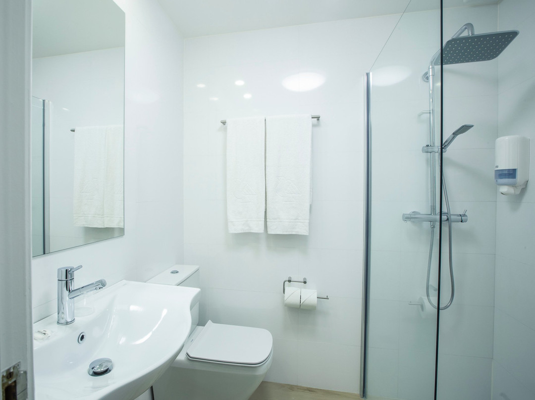 布尔拉达酒店主图