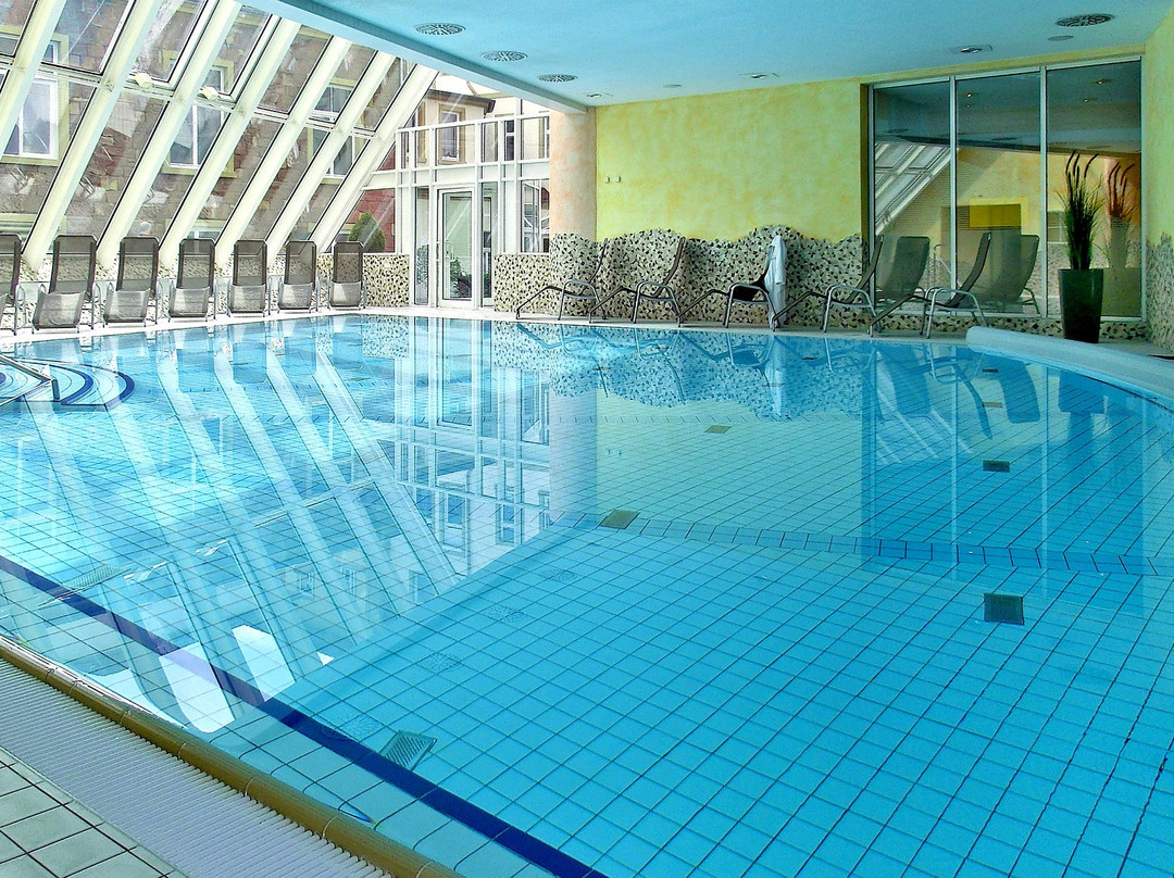 维多利亚凯瑟霍夫酒店主图