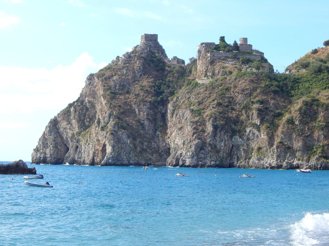 Castello di Sant'Alessio Siculo景点图片